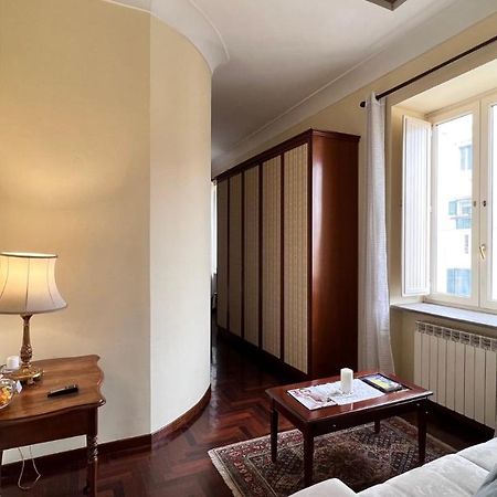 Calabritto Suite Napels Buitenkant foto